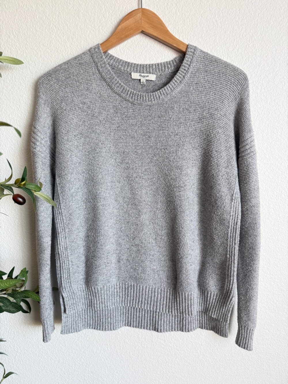 Madewell Gray Knit Sweater Crewneck Minimalist Capsule Basic Women’s Size Small